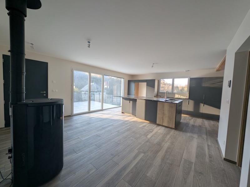 Maison - 120 m² - 5 pièces