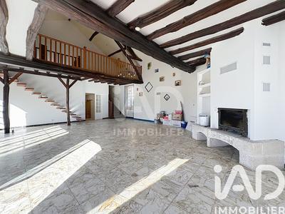 Maison - 258 m² - 7 pièces