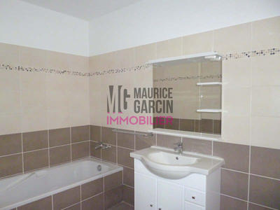 Maison - 104 m² - 4 pièces