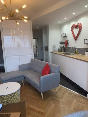 Appartement - 95 m² - 6 pièces