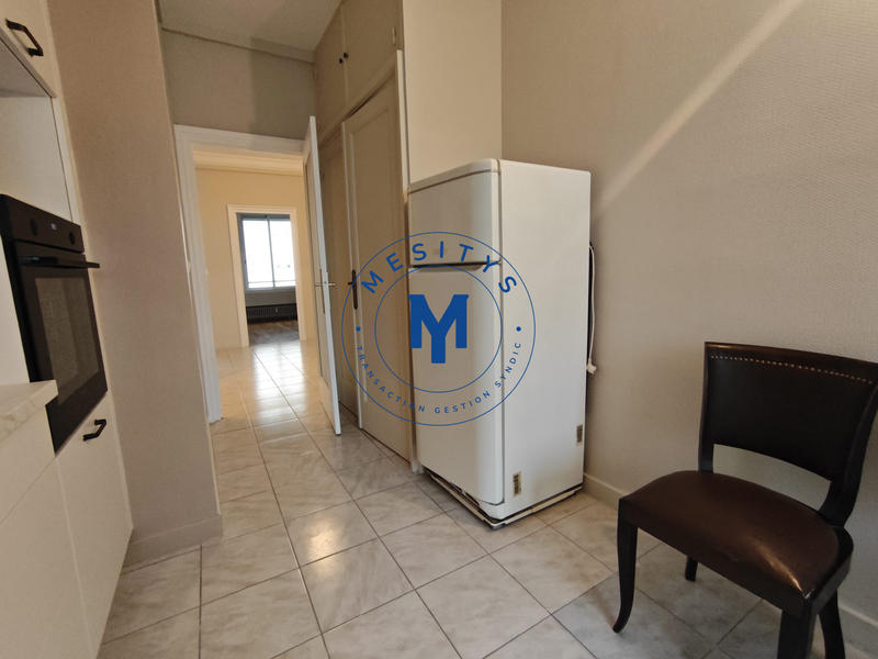 Appartement - 77 m² - 3 pièces