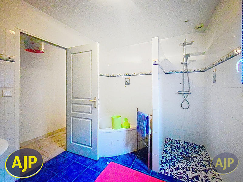 Maison - 136 m² - 6 pièces