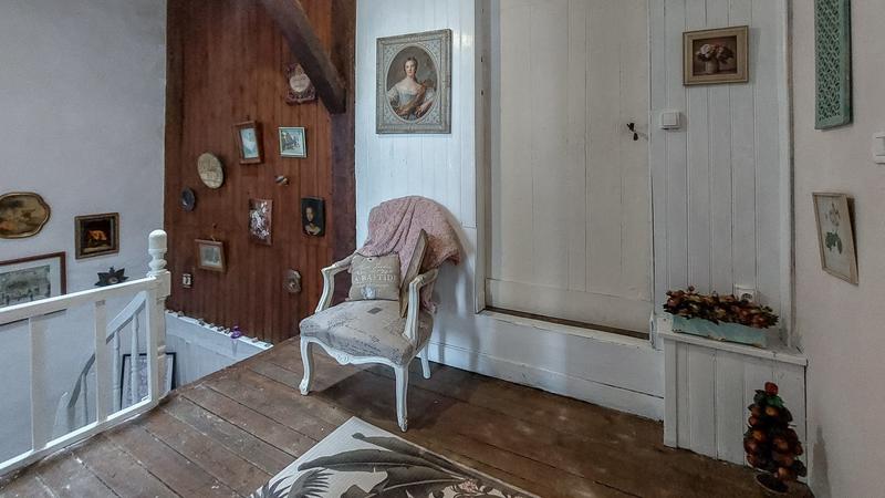 Maison traditionnelle - 125 m² - 6 pièces