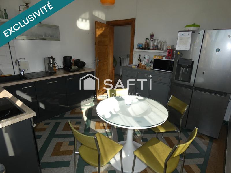 Maison - 137 m² - 6 pièces