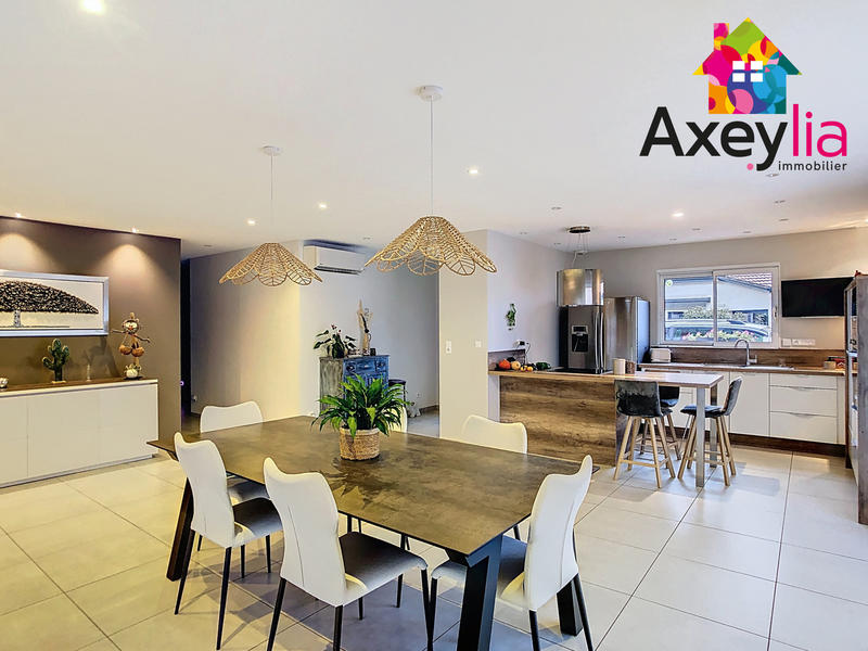 Maison - 122 m² - 4 pièces