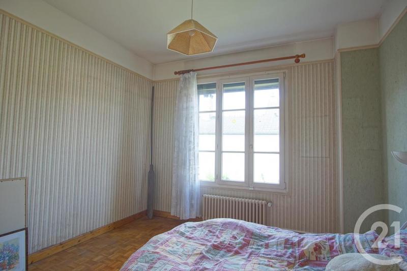 Pavillon - 150 m² - 7 pièces