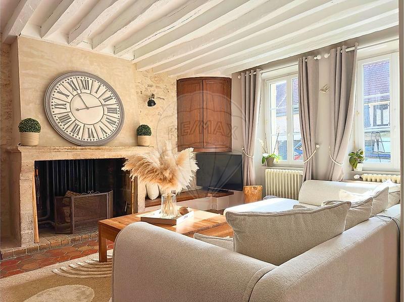 Maison - 163 m² - 7 pièces