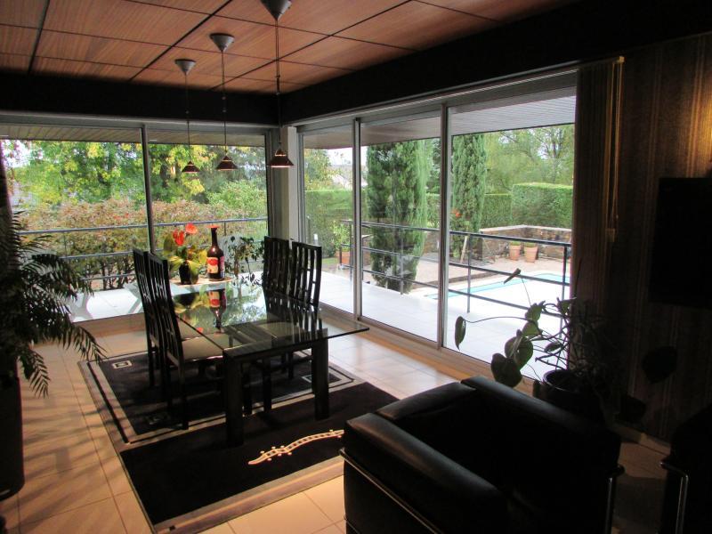 Maison - 204 m² - 7 pièces