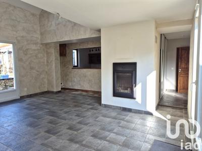 Maison - 178 m² - 8 pièces