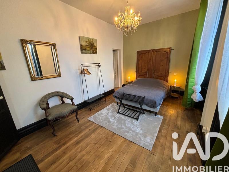 Maison - 309 m² - 11 pièces