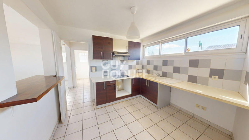 Maison - 93 m² - 4 pièces