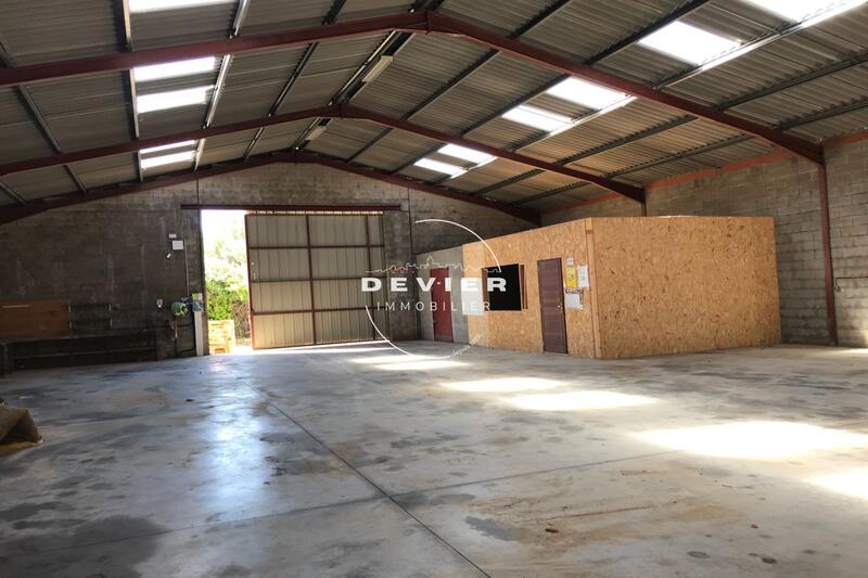 Local commercial - 300 m²