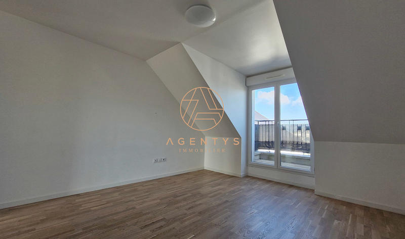 Appartement - 80 m² - 4 pièces