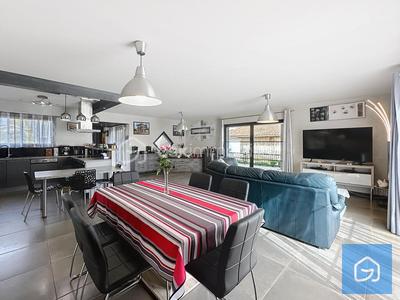 Maison - 145 m² - 6 pièces