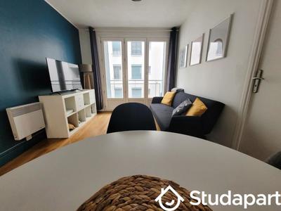 Chambre - 9 m² - 1 pièce