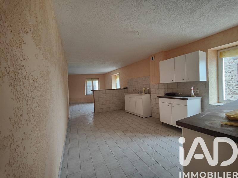 Maison - 228 m² - 11 pièces