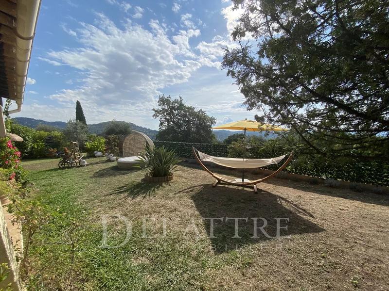 Villa - 190 m² - 9 pièces