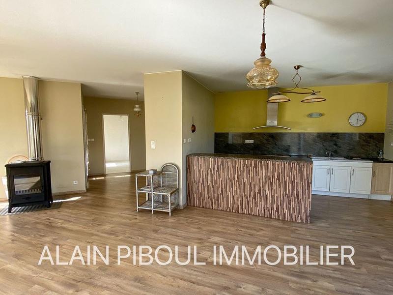 Maison traditionnelle - 146 m² - 5 pièces