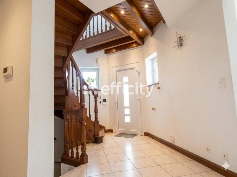 Villa - 209 m² - 8 pièces