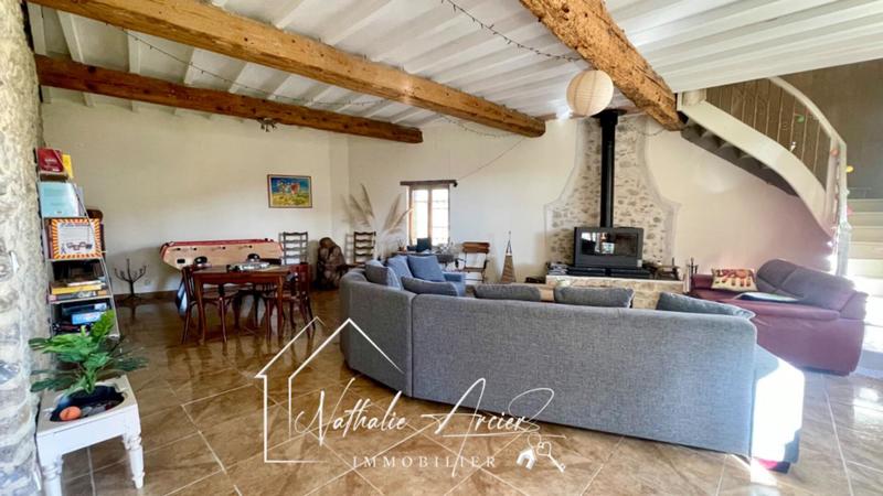 Maison - 254 m² - 8 pièces