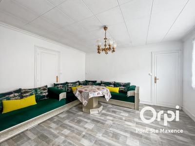 Maison - 75 m² - 5 pièces