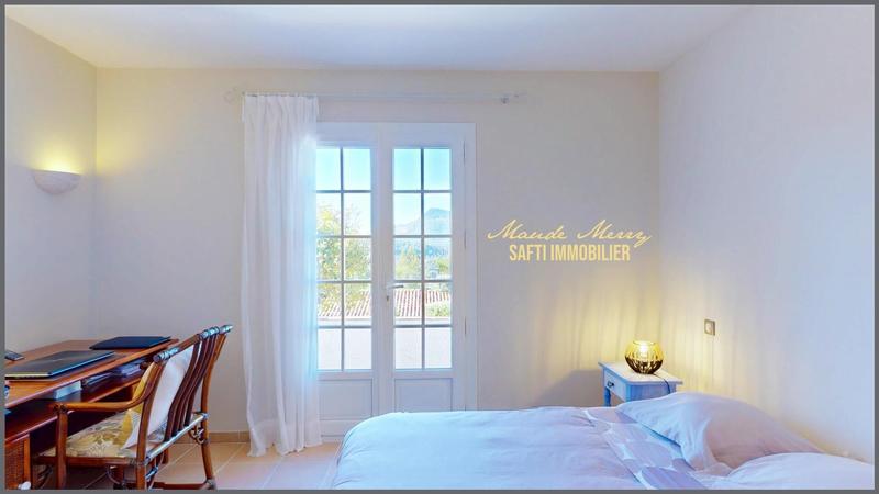 Maison - 130 m² - 3 pièces