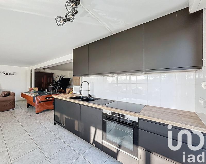 Maison - 282 m² - 8 pièces