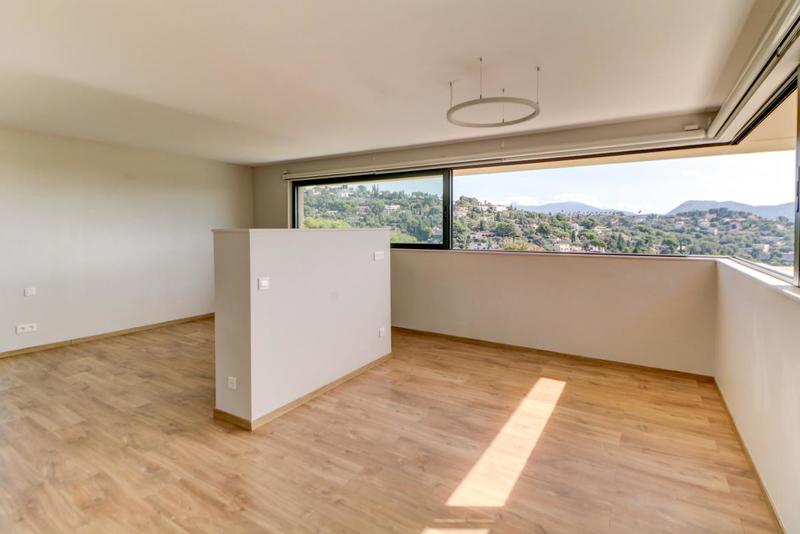 Maison - 180 m² - 5 pièces