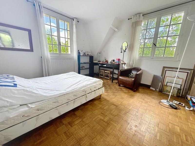 Villa - 162 m² - 8 pièces