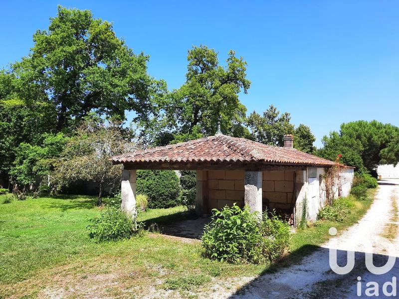 Château - 480 m² - 16 pièces