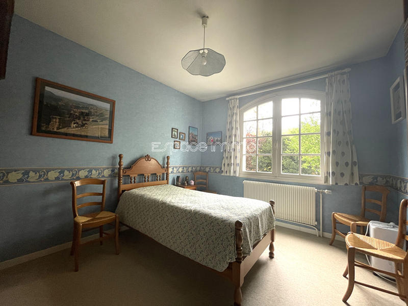 Maison - 197 m² - 7 pièces