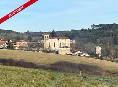 Terrain constructible - 7 600 m²