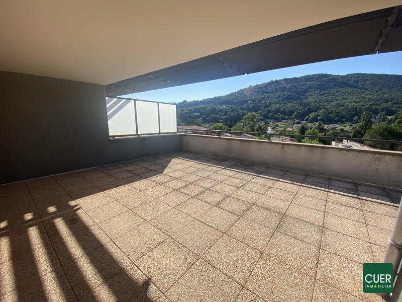 Appartement - 87 m² - 4 pièces