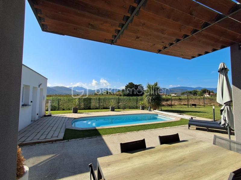 Maison - 130 m² - 4 pièces