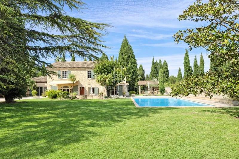 Mas - 210 m² - 8 pièces