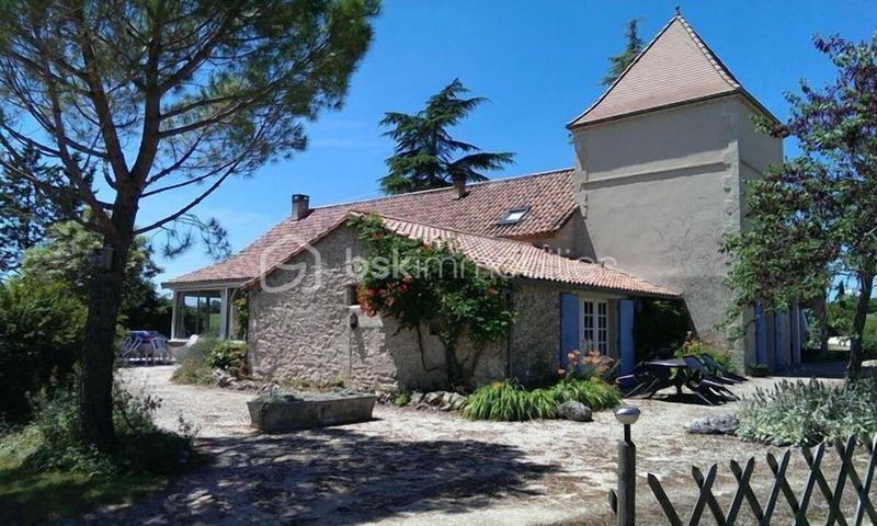 Maison chambre d'hôtes - 760 m² - 29 pièces