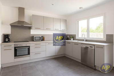 Maison - 99 m² - 4 pièces