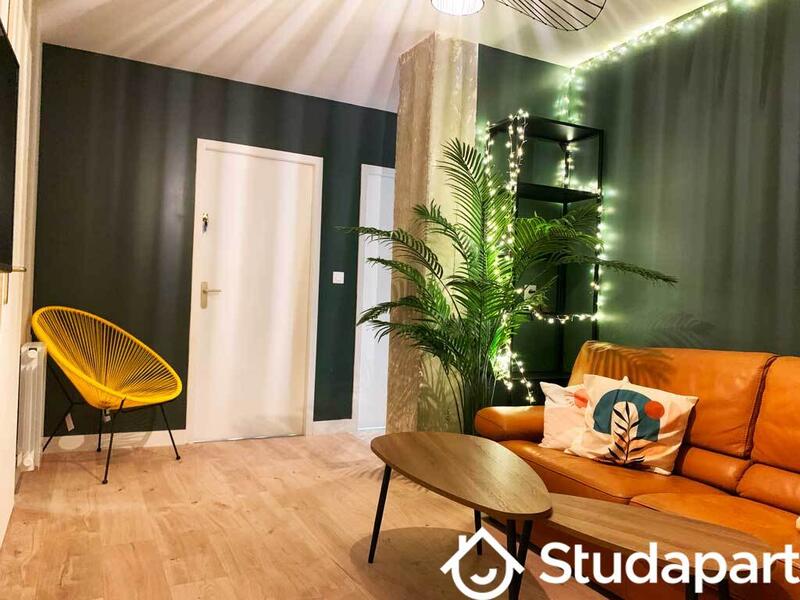 Chambre - 13 m² - 1 pièce