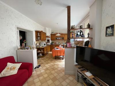 Maison - 166 m² - 7 pièces