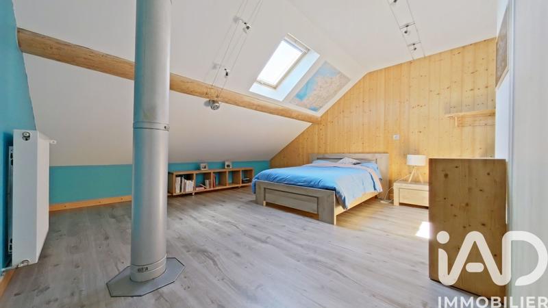 Maison - 217 m² - 6 pièces