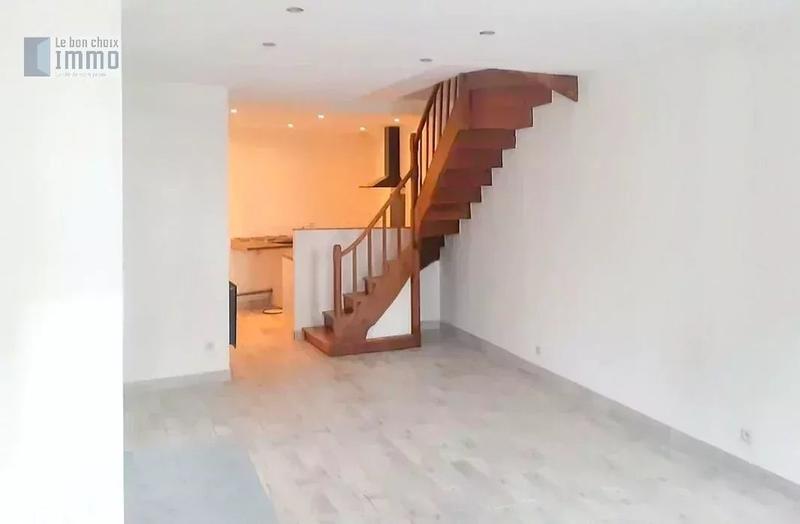 Maison de ville - 68 m² - 3 pièces