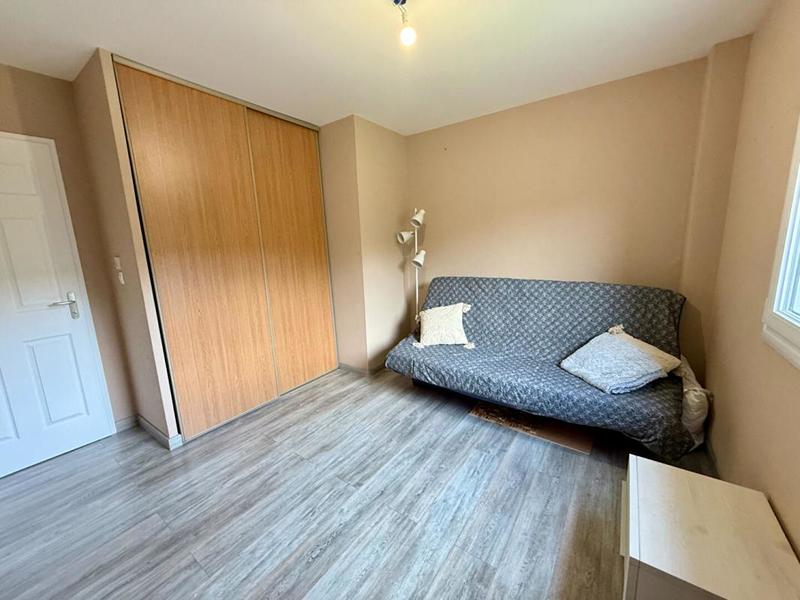 Maison - 93 m² - 5 pièces