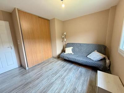 Maison - 93 m² - 5 pièces