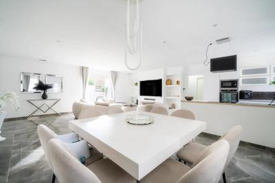 Maison - 140 m² - 7 pièces