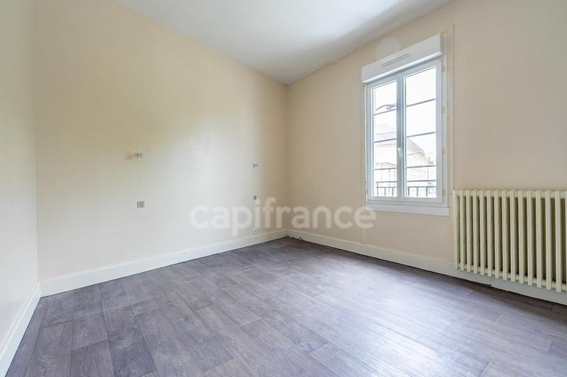 Immeuble - 270 m² - 12 pièces