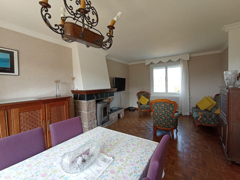 Maison - 183 m² - 6 pièces