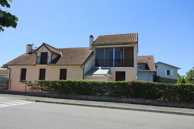 Maison - 106 m² - 5 pièces