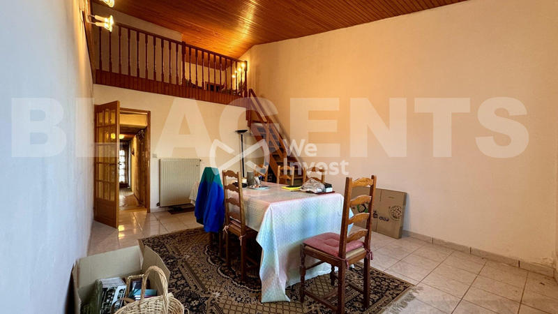 Maison - 231 m² - 7 pièces