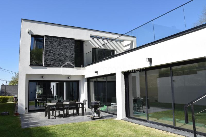 Maison d'architecte - 264 m² - 7 pièces