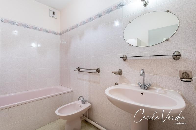 Appartement - 80 m² - 3 pièces